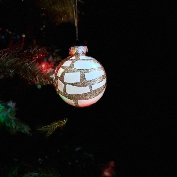 Conchas! (Mexican Sweet Bread Ornaments) - Picture 16 of 16